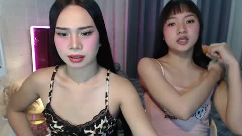 Snapshot of hoelymolly chatting on 04-18-26, 07:29 hoelymolly online show from 04-18-26, 07:29