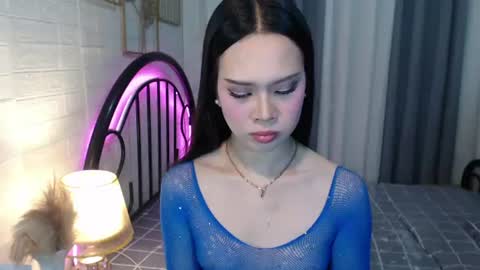 hoelymolly online show from 07-13-26, 09:50