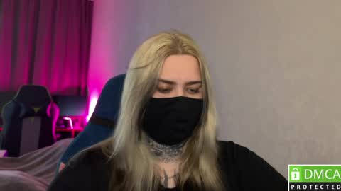 Snapshot of hoffmanite chatting on 04-08-26, 05:51 hoffmanite online show from 04-08-26, 05:51