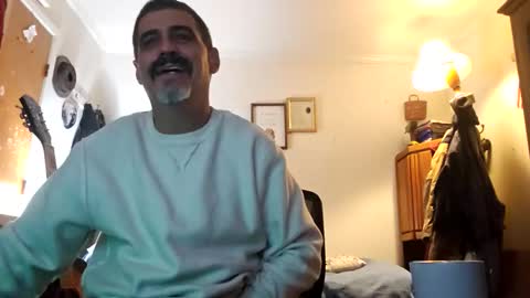 hoglegg99384194 online show from 12-18-25, 09:04