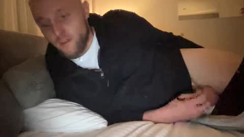 hohfhphfwpehfew online show from 01-01-25, 09:20