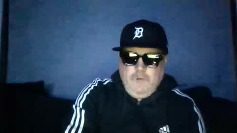 Snapshot of holden_minutz chatting on 02-13-26, 09:05 holden_minutz online show from 02-13-26, 09:05