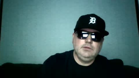 holden_minutz online show from 06-17-26, 05:54