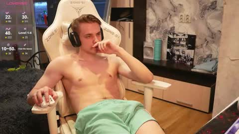 Extaz  Athrey  Howard online show from 11-08-25, 04:45