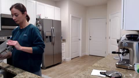 Holi Hurricane online show from 01-09-26, 04:04