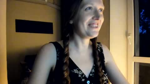 holistic_woman online show from 07-18-26, 08:23