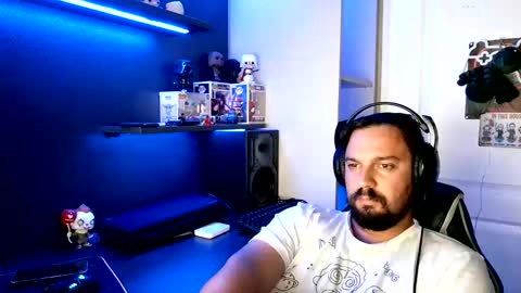 holliesdollies90 online show from 10-31-25, 07:37