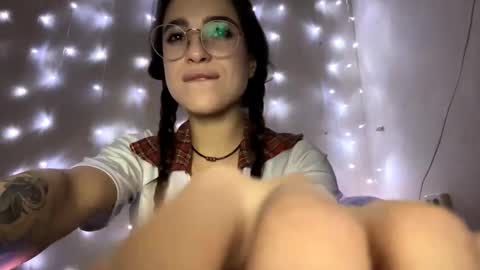 Kerri online show from 11-25-25, 05:24