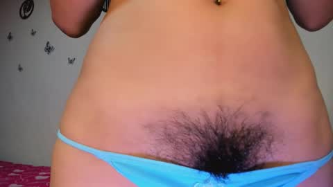Snapshot of holly0550 chatting on 04-30-26, 02:56 holly... online show from 04-30-26, 02:56