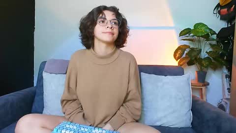 Snapshot of holly_and_honey_69 chatting on 10-14-25, 10:32 Holly and Honey online show from 10-14-25, 10:32