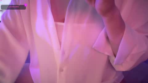 Snapshot of holly_molly_69 chatting on 04-12-26, 03:00 Molly online show from 04-12-26, 03:00