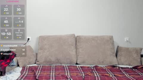 Snapshot of holly_pollyy chatting on 01-08-25, 11:43 Polly online show from 01-08-25, 11:43