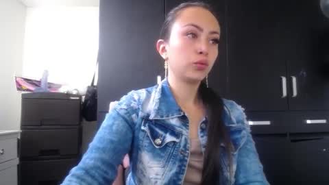 Holly online show from 01-18-26, 06:01