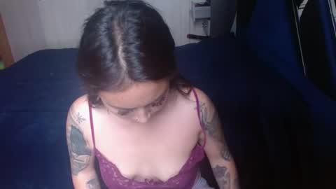 Snapshot of holly_rose69 chatting on 07-12-26, 04:20 Holly online show from 07-12-26, 04:20