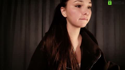 hollyextra online show from 11-04-25, 02:10