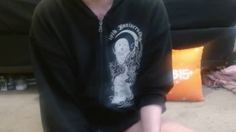 Snapshot of hollyhawkes chatting on 04-25-26, 11:24 Holly Hawkes online show from 04-25-26, 11:24