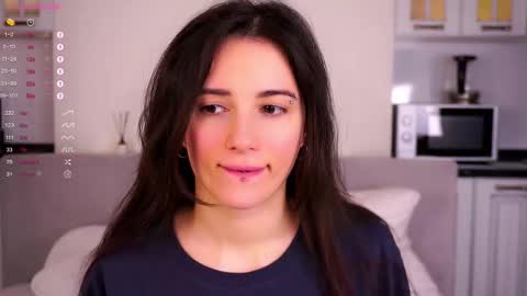 Snapshot of hollymonica chatting on 02-19-25, 05:16 Delly online show from 02-19-25, 05:16