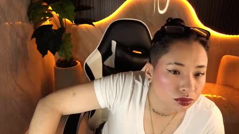 Holly  online show from 11-16-25, 12:55