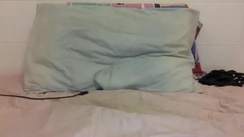 EDGED DICK online show from 04-10-26, 05:17