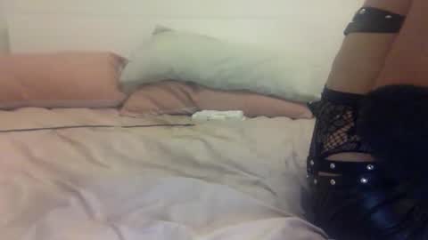 EDGED DICK online show from 04-19-26, 06:32