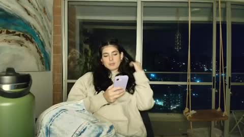 Snapshot of hollyshit_ chatting on 04-27-26, 11:47 hollyshit_ online show from 04-27-26, 11:47