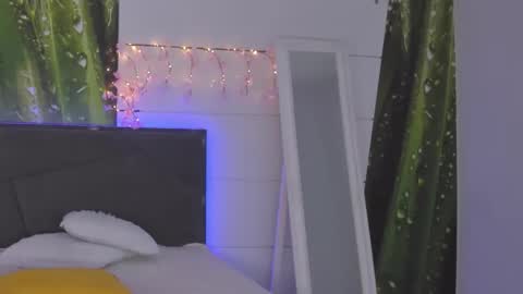 HollyTaillor online show from 02-06-26, 01:36