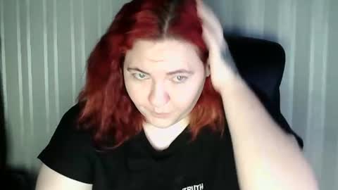 Snapshot of hollyxeva chatting on 01-18-26, 04:05 HollyXEva online show from 01-18-26, 04:05