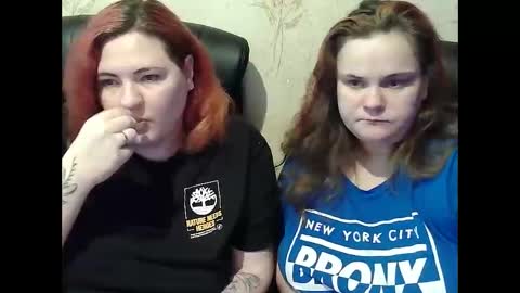 Snapshot of hollyxeva chatting on 02-17-26, 03:08 HollyXEva online show from 02-17-26, 03:08