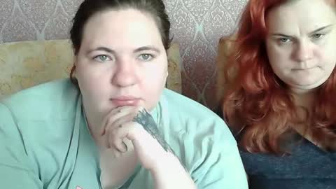 HollyXEva online show from 05-03-26, 08:53