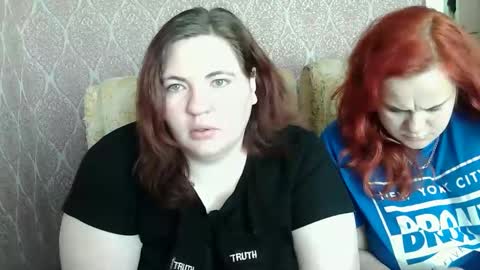 HollyXEva online show from 05-14-26, 09:05