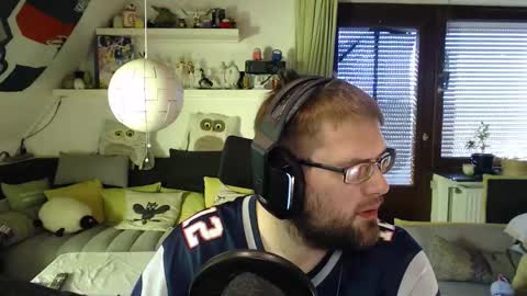 Snapshot of holy_bugman chatting on 10-18-25, 09:21 Holy Bugman online show from 10-18-25, 09:21