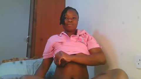 holy_ebony online show from 05-12-26, 09:01