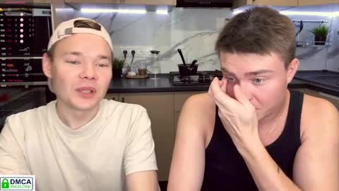 holy_eggs_00 online show from 10-14-25, 05:58