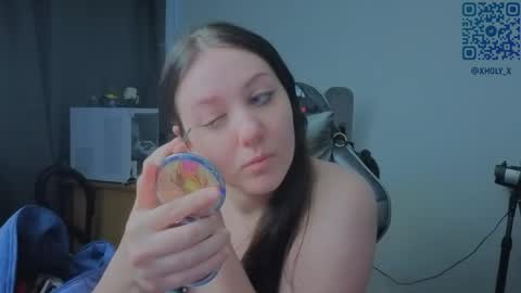 Snapshot of holy_kveta chatting on 06-04-26, 03:01 Kviki online show from 06-04-26, 03:01