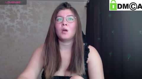 Welcome guys  Pleasure to see you all here  My name is MichaelaTip menu is active Private is open  online show from 10-08-25, 04:32