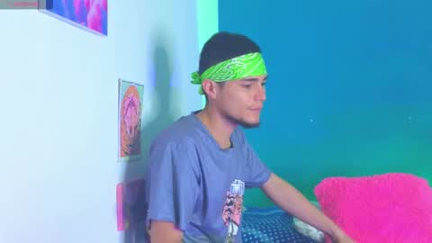      online show from 09-29-25, 01:00