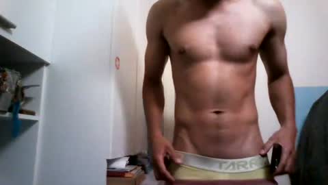 Snapshot of homchard chatting on 06-11-26, 09:35 juan chard homme online show from 06-11-26, 09:35
