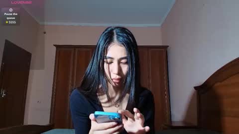 homura_ayanami online show from 09-11-25, 06:35