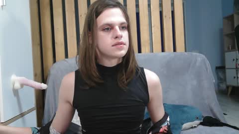 Honelints boyblonde hair AsterMIntfemboybrown hair online show from 01-09-25, 11:34