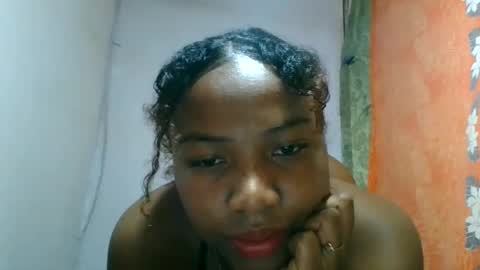 Snapshot of honeria98 chatting on 06-04-26, 04:40 honeria98 online show from 06-04-26, 04:40