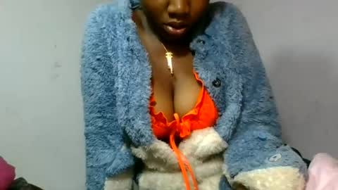Snapshot of honeria98 chatting on 06-22-26, 03:36 honeria98 online show from 06-22-26, 03:36