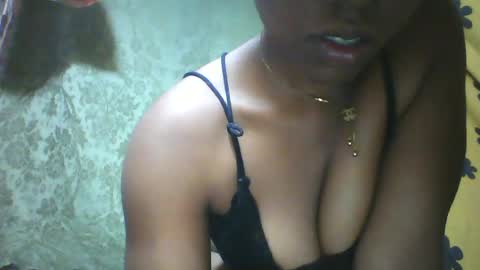 Snapshot of honeria98 chatting on 07-01-26, 07:54 honeria98 online show from 07-01-26, 07:54