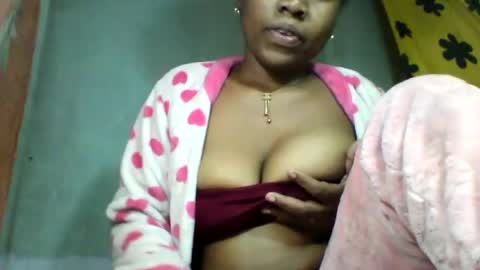 Snapshot of honeria98 chatting on 07-02-26, 06:36 honeria98 online show from 07-02-26, 06:36