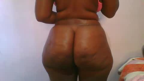 honey_beb online show from 10-17-25, 05:43