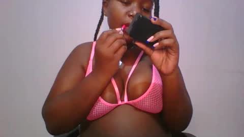 honey_beb online show from 10-19-25, 02:23