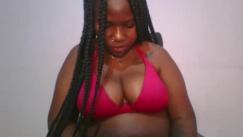 honey_beb online show from 10-19-25, 04:40