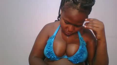 honey_beb online show from 10-25-25, 02:52