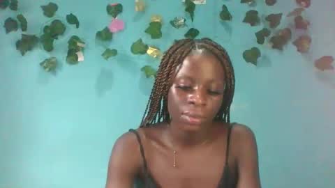Snapshot of honey_bug2 chatting on 10-22-25, 03:23 Queen online show from 10-22-25, 03:23