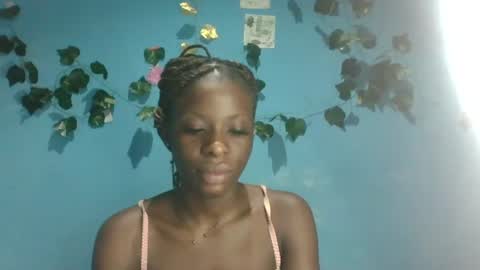 Snapshot of honey_bug2 chatting on 10-27-25, 04:16 Queen online show from 10-27-25, 04:16