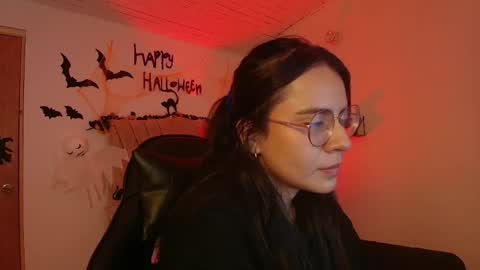   online show from 10-21-25, 03:57